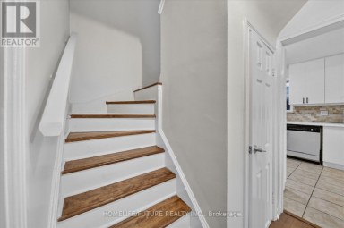 46 STAMFORD SQUARE N Toronto (Clairlea-Birchmount) Ontario photo 17