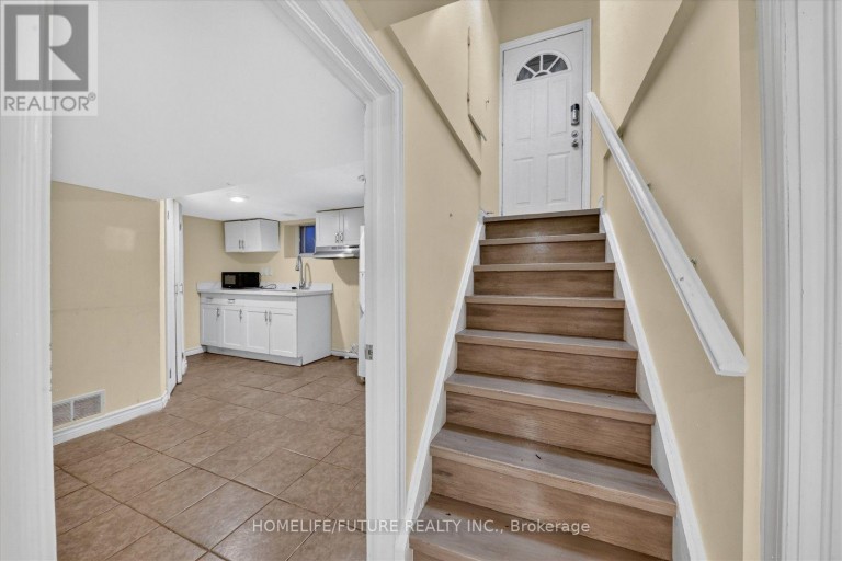 46 STAMFORD SQUARE N, Toronto (Clairlea-Birchmount), Ontario, M1L1X6