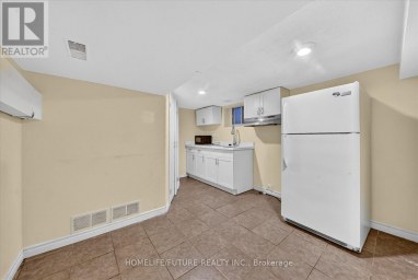 46 STAMFORD SQUARE N Toronto (Clairlea-Birchmount) Ontario photo 27