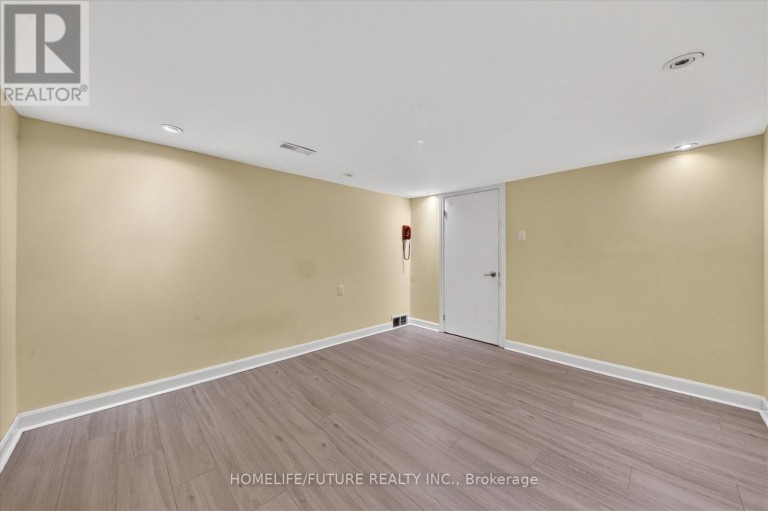 46 STAMFORD SQUARE N, Toronto (Clairlea-Birchmount), Ontario, M1L1X6