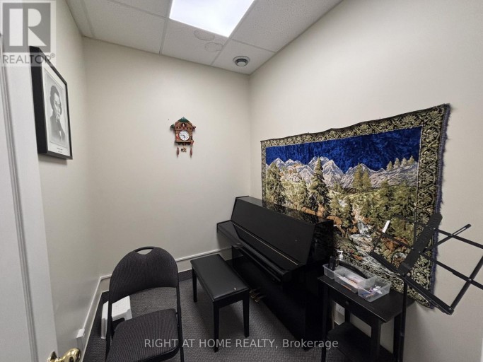 205 - 8791 WOODBINE AVENUE, Markham (Buttonville), Ontario, L3R0P4