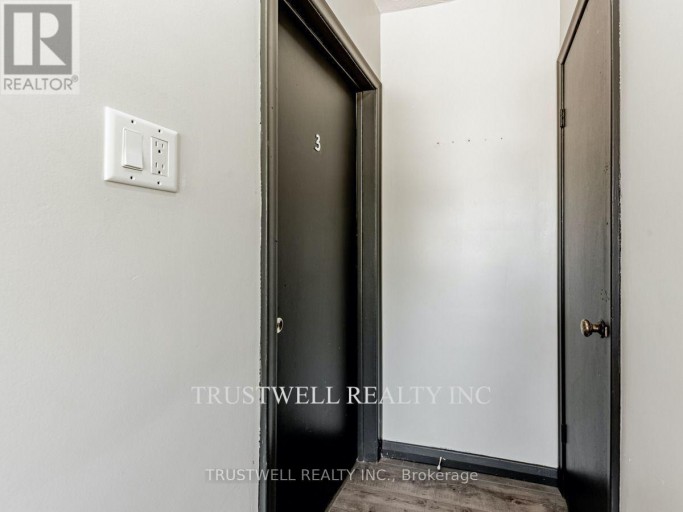 3 - 105 MARY STREET E, Whitby (Downtown Whitby), Ontario, L1N2P3