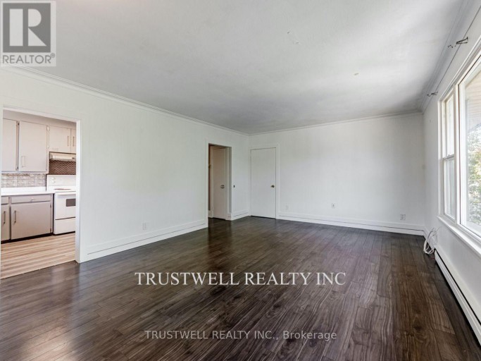 3 - 105 MARY STREET E, Whitby (Downtown Whitby), Ontario, L1N2P3
