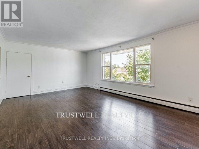 3 - 105 MARY STREET E, Whitby (Downtown Whitby), Ontario, L1N2P3