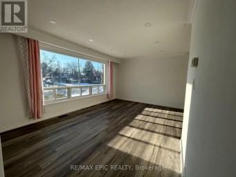MAIN - 25 GENTRY CRESCENT Richmond Hill (Crosby) Ontario photo 4