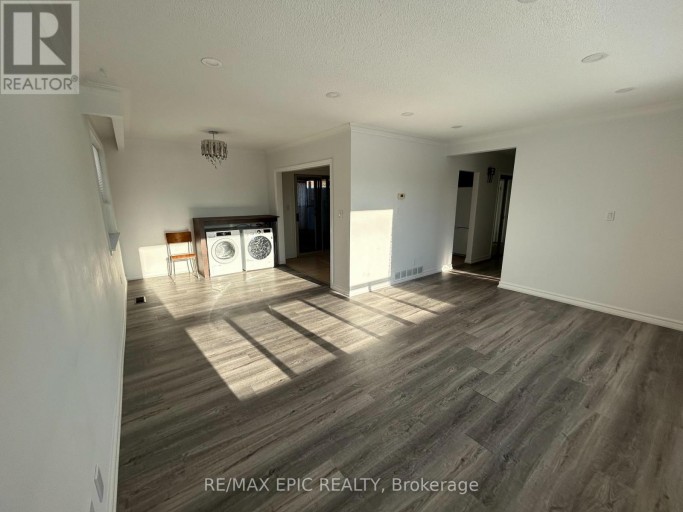 MAIN - 25 GENTRY CRESCENT, Richmond Hill (Crosby), Ontario, L4C2G8