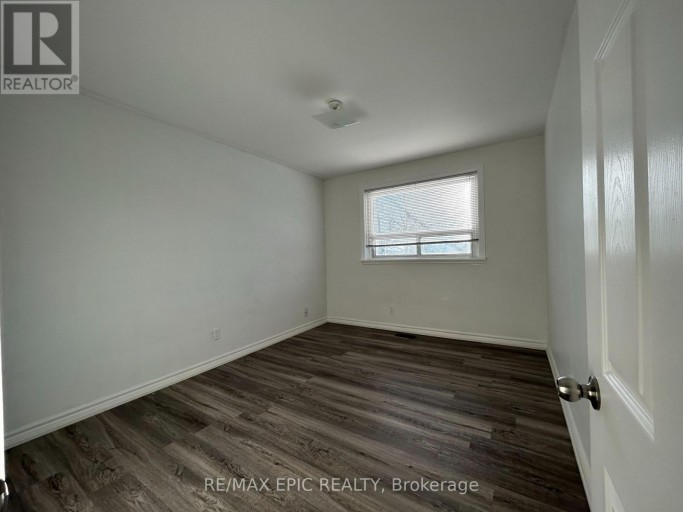 MAIN - 25 GENTRY CRESCENT, Richmond Hill (Crosby), Ontario, L4C2G8