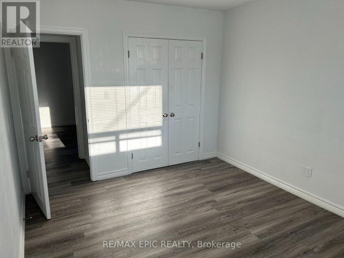 MAIN - 25 GENTRY CRESCENT, Richmond Hill (Crosby), Ontario, L4C2G8