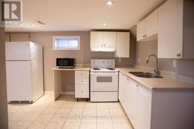 126 LONGFORD DRIVE Newmarket (Bristol-London) Ontario photo 12