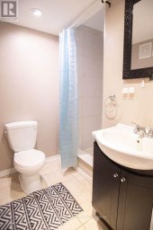 126 LONGFORD DRIVE Newmarket (Bristol-London) Ontario photo 21