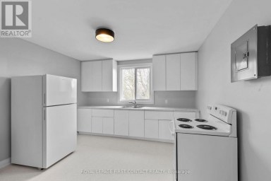 3 - 134 NAPIER STREET Barrie (Codrington) Ontario photo 10