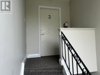 3 - 134 NAPIER STREET Barrie (Codrington) Ontario photo 4
