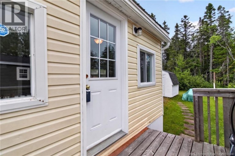 8 Kenneth Street, Sackville, New Brunswick, E4L0B9
