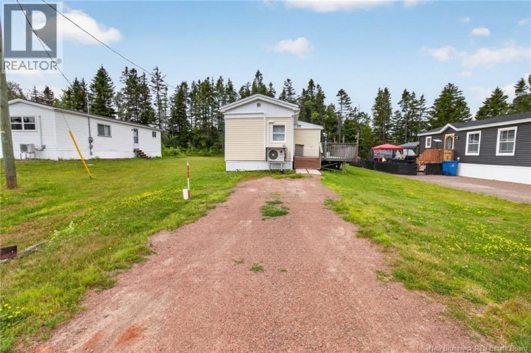 8 Kenneth Street, Sackville, New Brunswick, E4L0B9