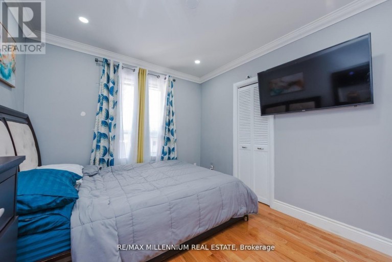 13 CUMBERLAND DRIVE, Brampton (Brampton North), Ontario, L6V1W5