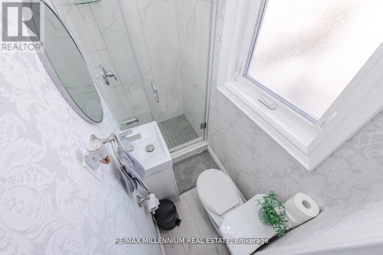 13 CUMBERLAND DRIVE, Brampton (Brampton North), Ontario, L6V1W5