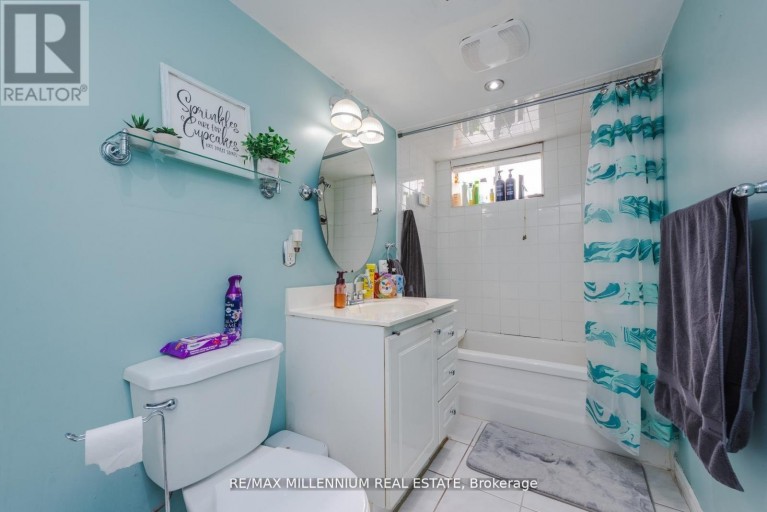 13 CUMBERLAND DRIVE, Brampton (Brampton North), Ontario, L6V1W5