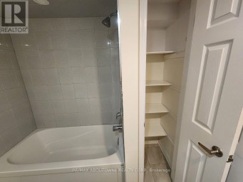 LOWER - 18 GREENINGDON DRIVE Hamilton (Greeningdon) Ontario photo 12