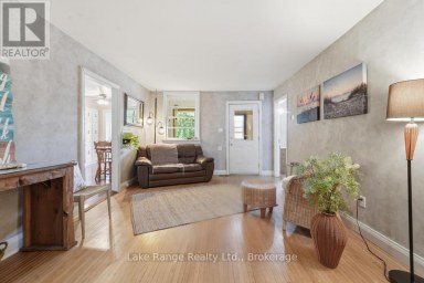 73 QUEEN STREET Huron-Kinloss Ontario photo 4