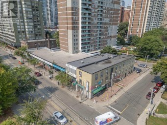 152 CARLTON STREET Toronto (Cabbagetown-South St. James Town) Ontario photo 3