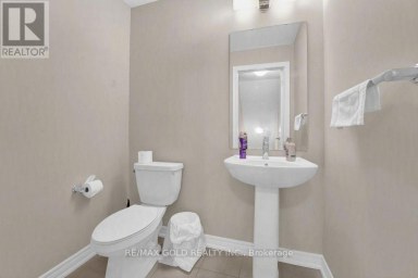 139 - 10 BIRMINGHAM DRIVE Cambridge Ontario photo 11