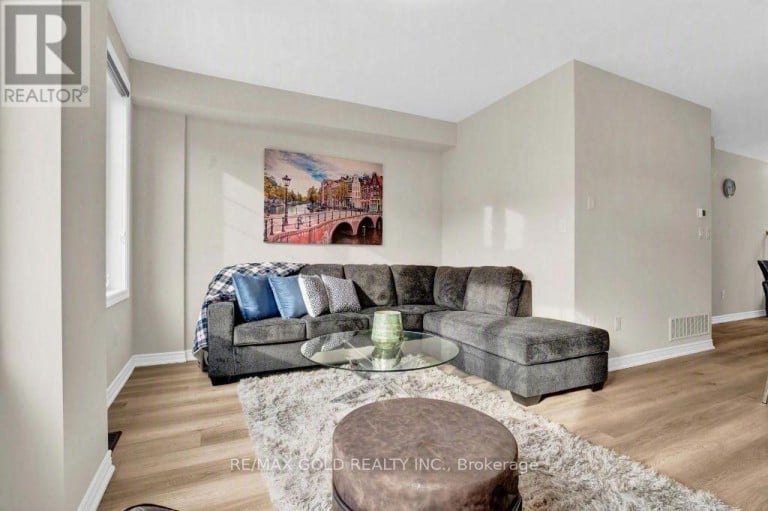 139 - 10 BIRMINGHAM DRIVE, Cambridge, Ontario, N1R8J8