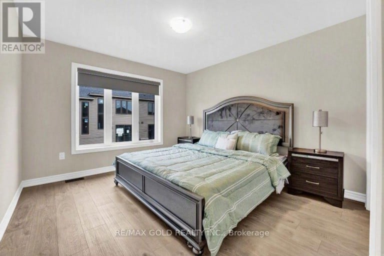 139 - 10 BIRMINGHAM DRIVE, Cambridge, Ontario, N1R8J8