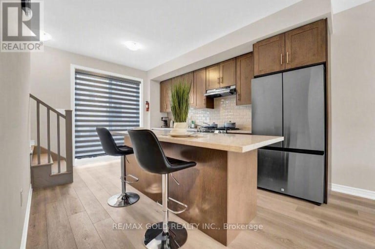 139 - 10 BIRMINGHAM DRIVE, Cambridge, Ontario, N1R8J8