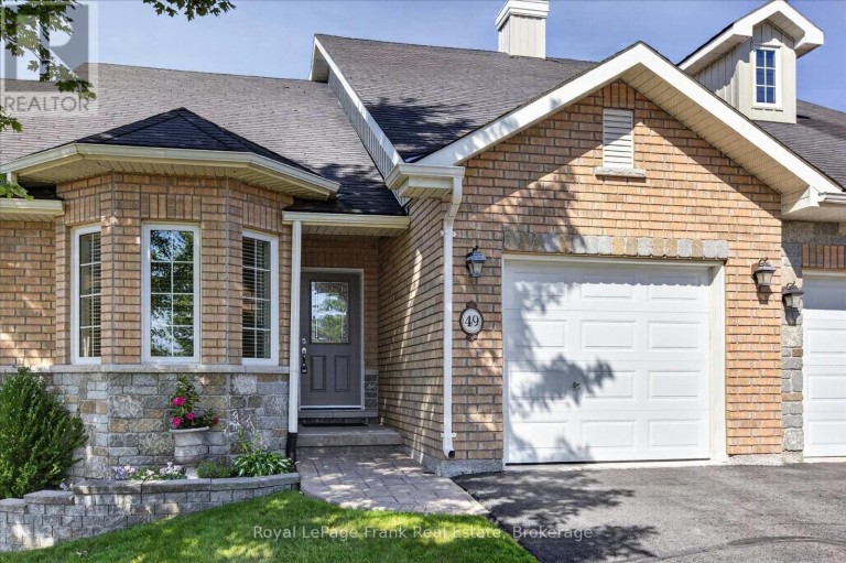 49 - 60 VILLAGE CRESCENT, Peterborough (Otonabee Ward 1), Ontario, K9J0A9