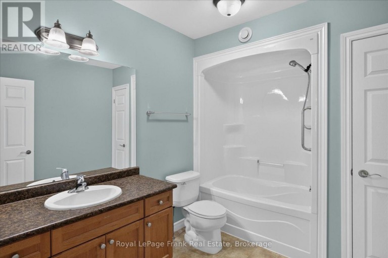 49 - 60 VILLAGE CRESCENT, Peterborough (Otonabee Ward 1), Ontario, K9J0A9
