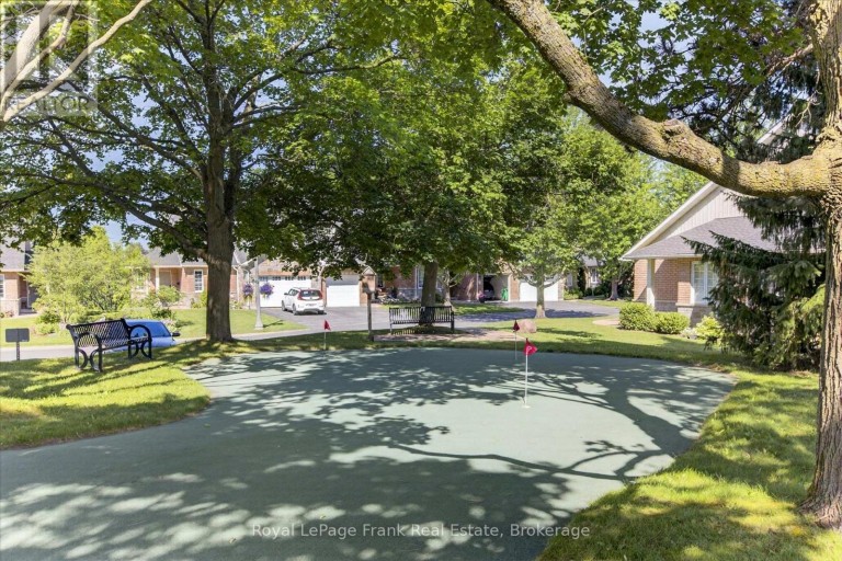 49 - 60 VILLAGE CRESCENT, Peterborough (Otonabee Ward 1), Ontario, K9J0A9