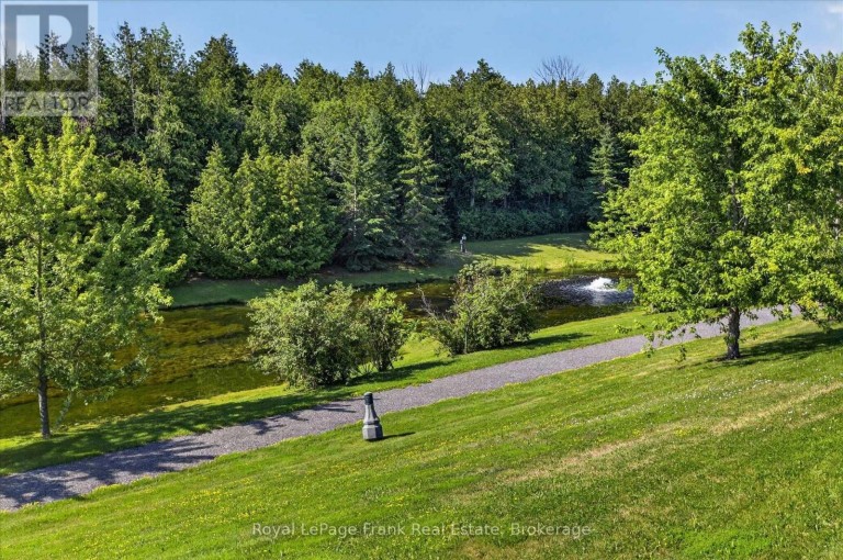 49 - 60 VILLAGE CRESCENT, Peterborough (Otonabee Ward 1), Ontario, K9J0A9