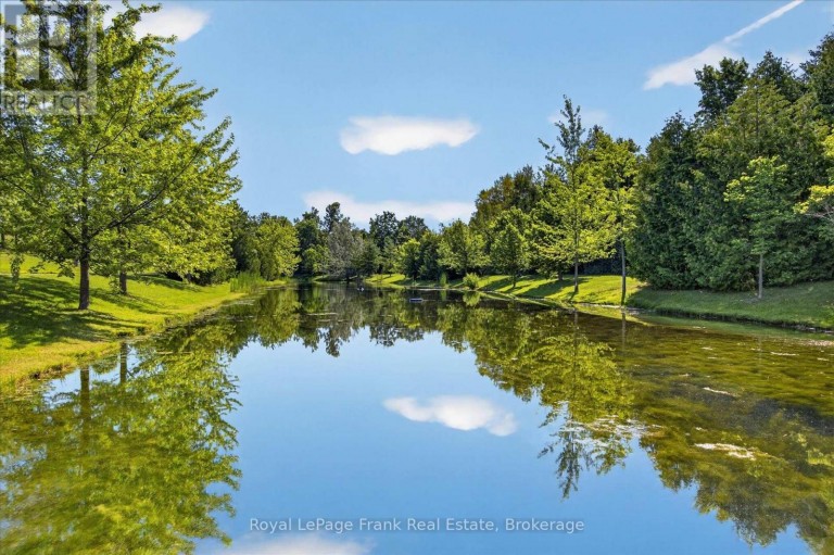 49 - 60 VILLAGE CRESCENT, Peterborough (Otonabee Ward 1), Ontario, K9J0A9