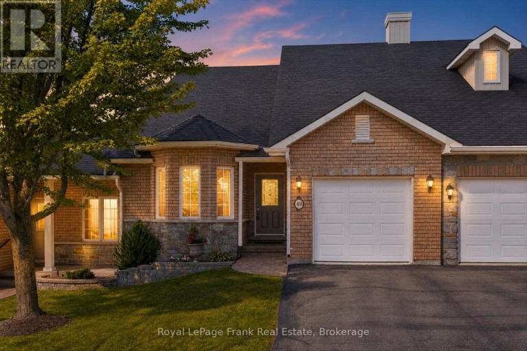 49 - 60 VILLAGE CRESCENT, Peterborough (Otonabee Ward 1), Ontario, K9J0A9