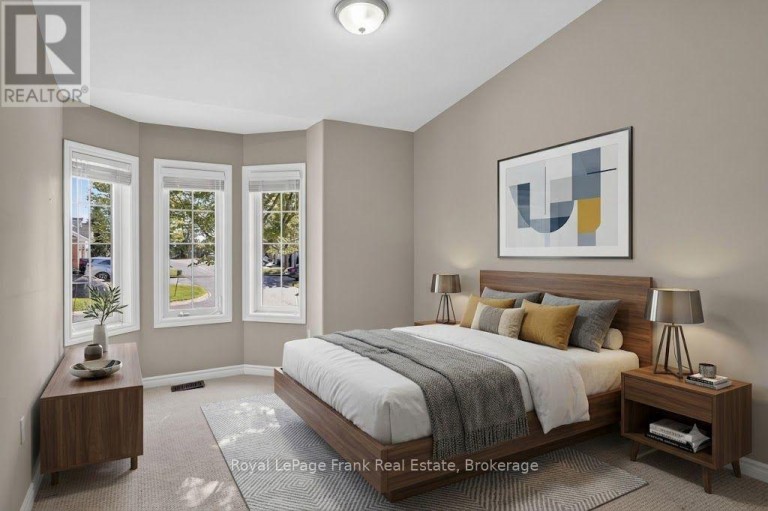 49 - 60 VILLAGE CRESCENT, Peterborough (Otonabee Ward 1), Ontario, K9J0A9