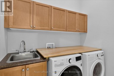49 - 60 VILLAGE CRESCENT Peterborough (Otonabee Ward 1) Ontario photo 7