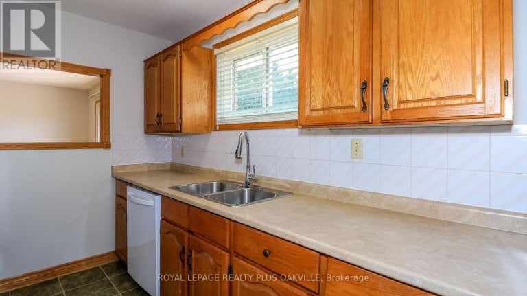 52 DENNEY DRIVE, Essa (Baxter), Ontario, L0L1N0
