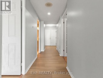 1902 - 131 BEECROFT ROAD Toronto (Lansing-Westgate) Ontario photo 2