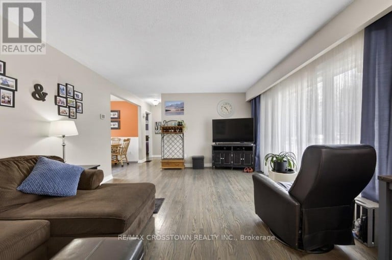 15 SMALLMAN DRIVE, Wasaga Beach, Ontario, L9Z1L1