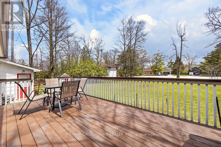 15 SMALLMAN DRIVE, Wasaga Beach, Ontario, L9Z1L1