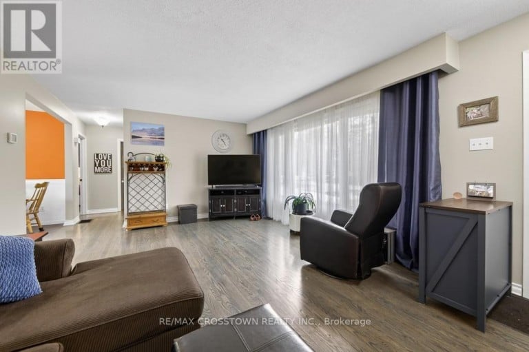 15 SMALLMAN DRIVE, Wasaga Beach, Ontario, L9Z1L1