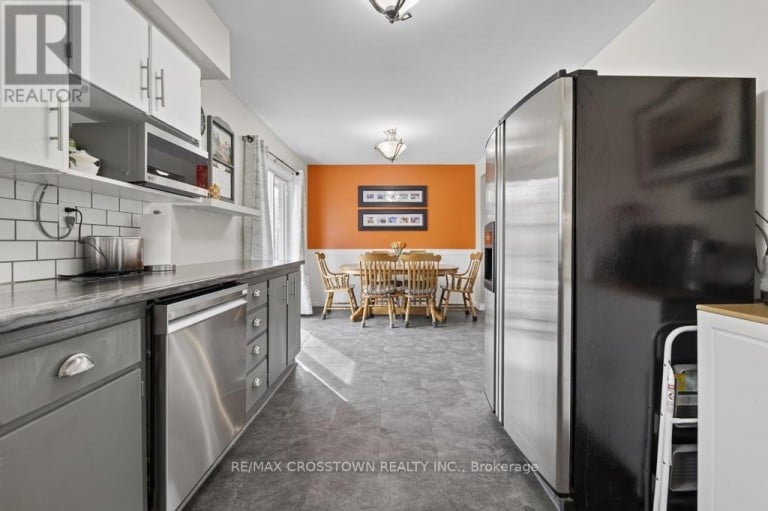 15 SMALLMAN DRIVE, Wasaga Beach, Ontario, L9Z1L1
