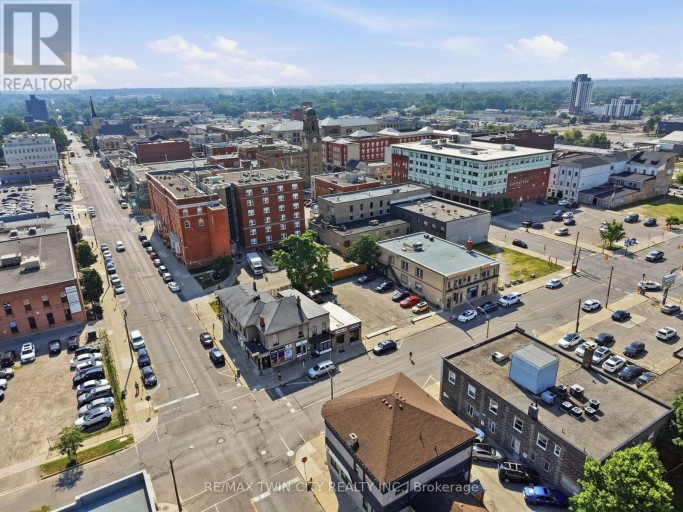 31 KING STREET, Brantford, Ontario, N3T3C4