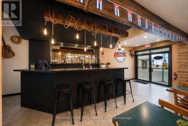 31 KING STREET Brantford Ontario photo 5