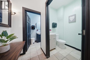 31 KING STREET Brantford Ontario photo 8