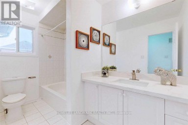 47 WATERTON CRESCENT Richmond Hill (Langstaff) Ontario photo 13