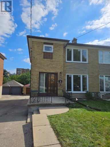 UNIT 1 - 49 GOTHAM COURT, Toronto (Brookhaven-Amesbury), Ontario, M6M2W9