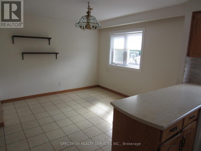 UNIT 1 - 49 GOTHAM COURT, Toronto (Brookhaven-Amesbury), Ontario, M6M2W9