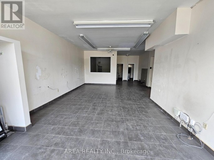 672 SHEPPARD AVENUE W, Toronto (Bathurst Manor), Ontario, M3H2S5
