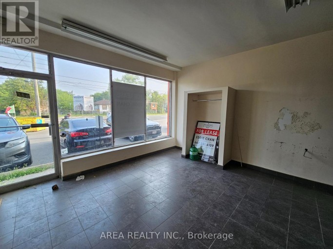 672 SHEPPARD AVENUE W, Toronto (Bathurst Manor), Ontario, M3H2S5